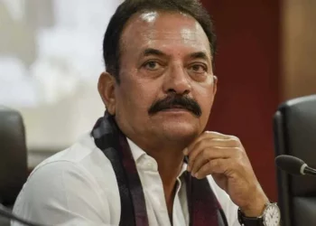 अनफिट क्रिकेटपटूंना संघात स्थान मिळाल्याने माजी क्रिकेटपटूंमध्ये नाराजी