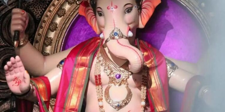 नगरविकास विभागाचे महापालिकांना आदेश; गणेशोत्सव मंडळांना आता पाच वर्षांसाठी परवानगी