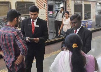 ८.६६ लाखांची फुकट्या प्रवाशांकडून ठाणे स्थानकात एकाच दिवशी दंड वसुली!