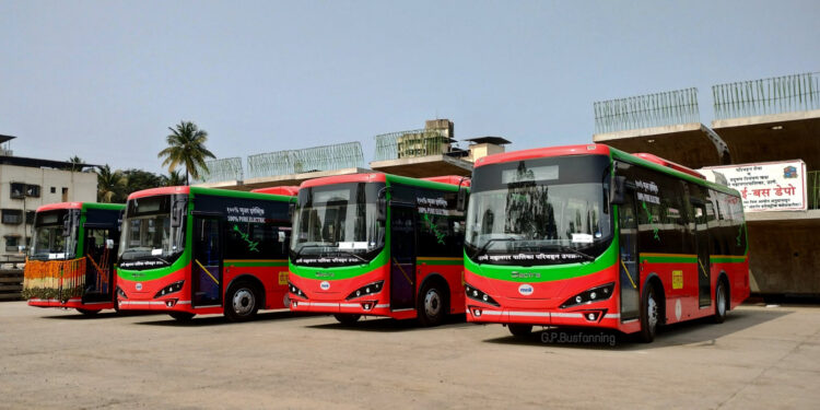 ठाण्यात महिलांना ५० टक्के सवलत, ज्येष्ठांना मोफत बस प्रवास