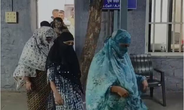 बेकायदा वास्तव्य केल्याप्रकरणी चार बांगलादेशी महिलांना गुन्हे शाखेच्या विभागाने घेतले ताब्यात