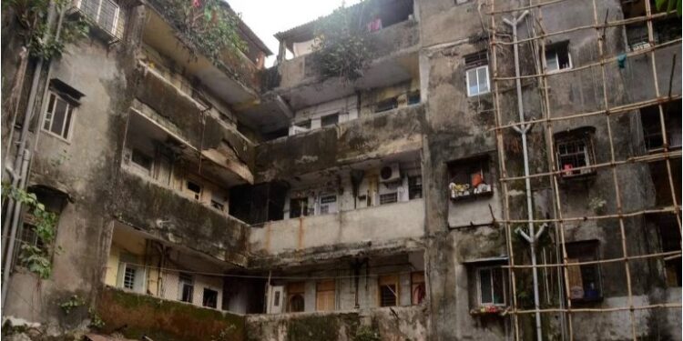 मुंबई मनपाची कारवाई; धोकादायक इमारतींना लवकरच नोटिसा