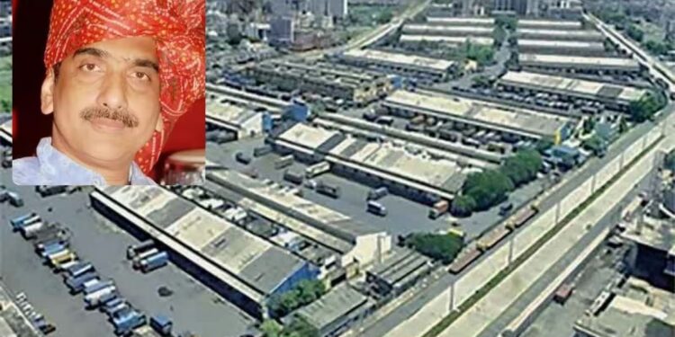 एपीएमसी मार्केट शौचालय घोटाळा प्रकरणी माजी संचालक संजय पानसरेंना अटक