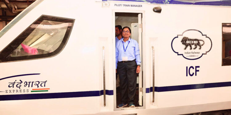 पंतप्रधानांच्या शपथविधी सोहळ्याचे आशियातील पहिल्या महिला रेल्वेचालकांना आमंत्रण