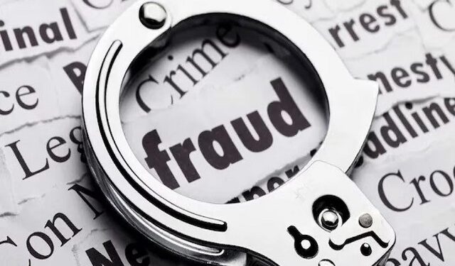 ठाणे पोलिसांनी केली तीनजणांना अटक बनावट सिमकार्डद्वारे करत होते बँकेची कर्ज वसुली