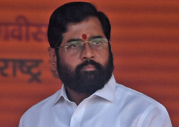 मनसे अध्यक्ष राज ठाकरे यांच्या वाहनावर हल्ला; मुख्यमंत्री एकनाथ शिंदे यांनी या घटनेबद्दल आपले मत व्यक्त केले