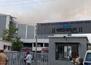 आगीत जळून भस्मसात झालेल्या अलिबागच्या पीएनपी नाट्यगृहाला नवी झळाळी प्राप्त होणार