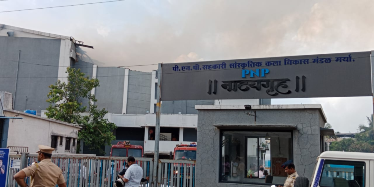 आगीत जळून भस्मसात झालेल्या अलिबागच्या पीएनपी नाट्यगृहाला नवी झळाळी प्राप्त होणार