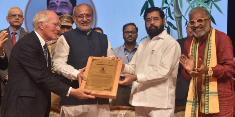 वर्ल्ड ॲग्रीकल्चर फोरमकडून मुख्यमंत्री एकनाथ शिंदेंचा जागतिक कृषी पुरस्काराने गौरव