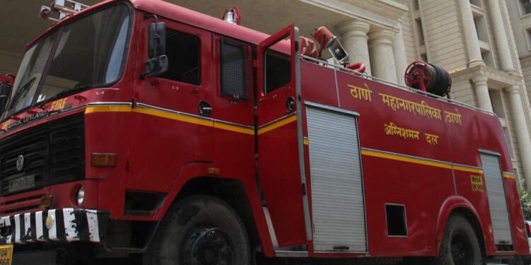 डोंबिवलीतील रिजन्सी इस्टेटमधील क्लबहाऊसला लागली आग