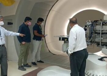 टाटा रुग्णालयात सुरू करण्यात आलेली ‘प्रोटॉन उपचार पद्धती’ रुग्णांसाठी ठरतेय वरदान