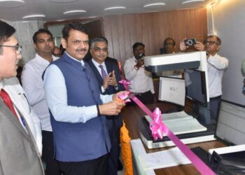 धर्मादाय आयुक्त कार्यालयातील अभिलेख्याचे  स्कॅनिंग आणि  डिजिटायजेशन धर्मादाय आयुक्त विभागाचे कामकाज लोकाभिमुख होईल – उपमुख्यमंत्री देवेंद्र फडणवीस