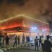 पुण्यातील मंडई मेट्रो स्टेशनला लागली मध्यरात्री भीषण आग