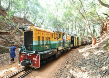 माथेरानच्या राणीची शीळ ४ महिन्यांनंतर गुंजणार; १ नोव्हेंबरला नेरळ-माथेरान मिनी ट्रेनचा मुहूर्त ठरला