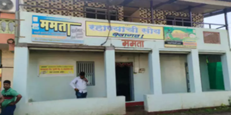 पुण्यातील नगरसेवकाचा मुलाने श्रीवर्धनमध्ये भरधाव एसयुव्ही कारने महिलेला चिरडलं