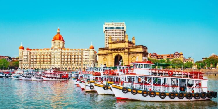 आता गेटवे ऑफ इंडिया फक्त पाहायचं, इथून बोटीत बसता येणार नाही