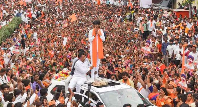 मनोज जरांगे यांनी विधानसभा निवडणुकीतून घेतली माघार