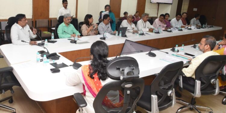 राष्ट्रीय जंतनाशक दिन मोहिम व पल्स पोलिओ मोहिम प्रभावीपणे राबवा – जिल्हास्तरीय टास्क फोर्समध्ये आवाहन