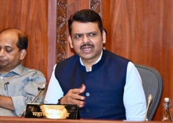 उद्योजकांना परवानग्‌या मिळणार ऑनलाईन – मुख्यमंत्री देवेंद्र फडणवीस