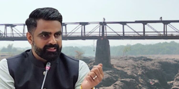 धोकादायक ६१ पूल तीन महिन्यांत पाडले जाणार; जिल्हाधिकारी जितेंद्र डुडी यांचे आदेश