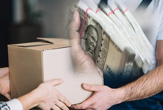 ऑनलाईन पार्सलच्या नावाखाली महिलेची ४ लाखांची फसवणूक