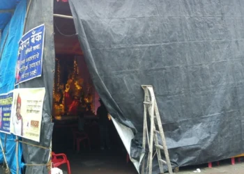 पावसामुळे अनेक गणेशोत्सव मंडळांचे नुकसान, मंडपाच्या ठिकाणी चिखल