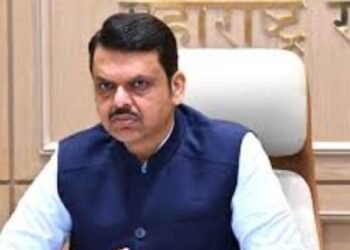 अमेरिकेने वाढवलेल्या टॅरिफचा महाराष्ट्रावर परिणाम, मुख्यमंत्री देवेंद्र फडणवीसांनी घेतली उच्चस्तरीय बैठक