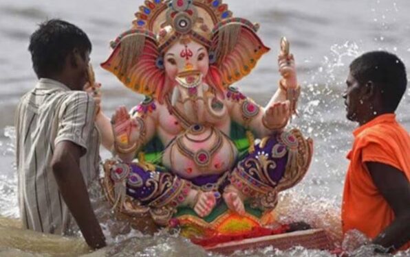 महापालिकेच्या नियमांचे उल्लंघन, नैसर्गिक तलावात गणेशमूर्तींचे विसर्जन केल्याप्रकरणी भाईंदरच्या गावकऱ्यांवर गुन्हा दाखल