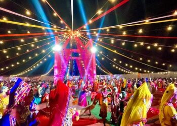 “एकही हिंदू मुलगी सोडू नका..”, गरबा खेळायला येणाऱ्या तरुणींबद्दल अश्लील चॅट