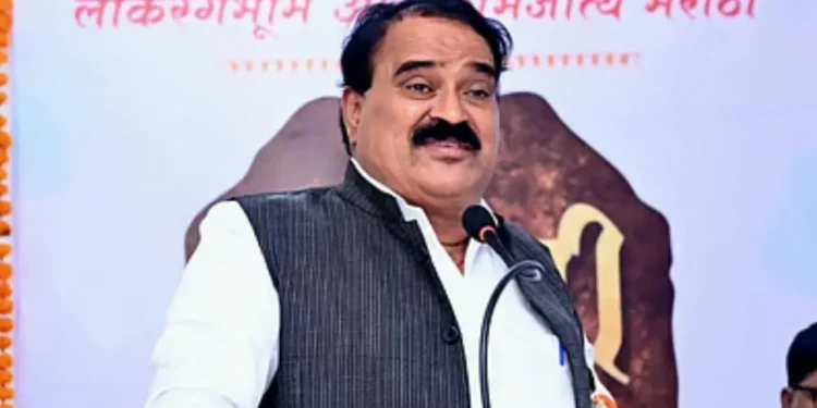 मराठी भाषा वाचवण्यासाठी आपणच पुढे यायला हवे – साहित्यिक विश्वास पाटील