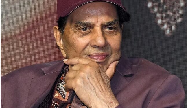 धर्मेंद्र यांचा आयसीयूमधील व्हिडिओ शूटकरणाऱ्या रुग्णालयातील कर्मचाऱ्यांला अटक