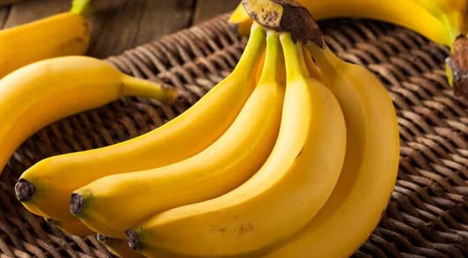 हिवाळ्यात केळी खाणे आरोग्याला हानीकारक?