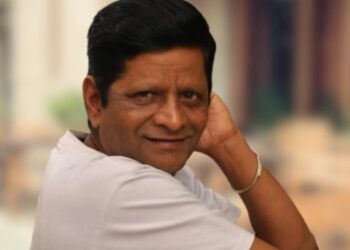 “आपल्याच माणसांनी खाली खेचण्याचा प्रयत्न केला” – हास्यजत्रा फेम प्रभाकर मोरे