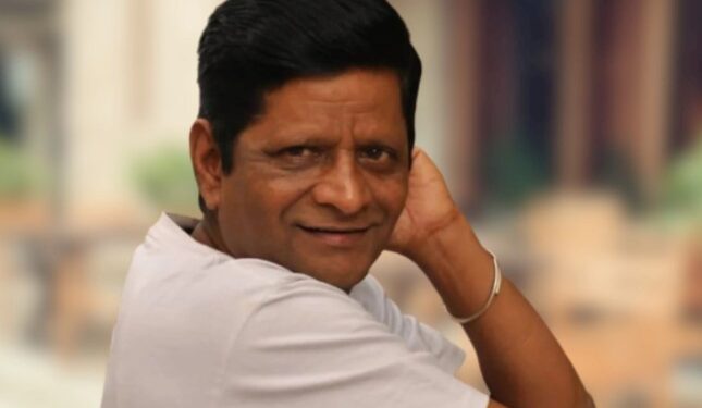 “आपल्याच माणसांनी खाली खेचण्याचा प्रयत्न केला” – हास्यजत्रा फेम प्रभाकर मोरे