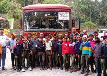 यापुढे शालेय सहली एसटी बसमधूनच! खासगी बस वापरल्यास होणार कारवाई
