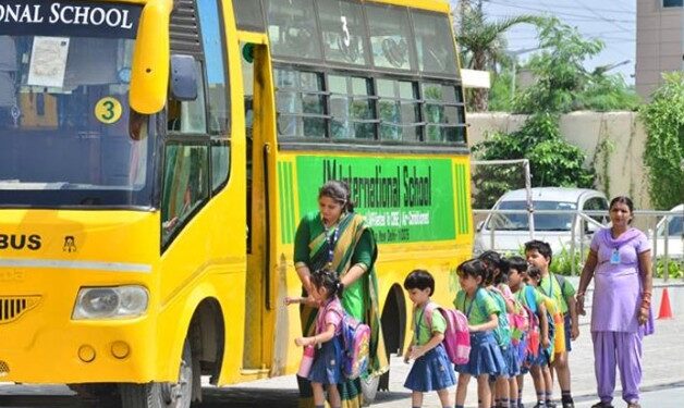 मुलांच्या सुरक्षेसाठी अनधिकृत स्कुल व्हॅन टाळा! बदलापूर घटनेनंतर परिवहन विभागाचे पालकांना आवाहन