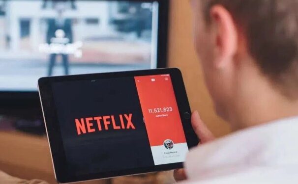 नेटफ्लिक्सचा मनोरंजनाचा खजिना! १८ नवीन चित्रपट आणि वेब सीरिज रिलीज होणाऱ्या घोषणा