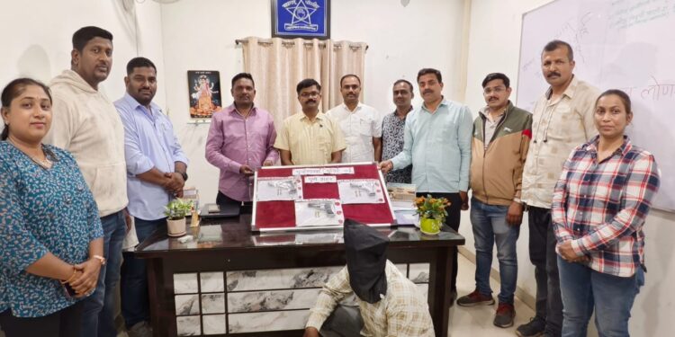 सराईत गुन्हेगाराच्या मुसक्या आवळल्या! गुन्हे शाखेच्या युनिट ३ कडून ३ पिस्तुलं आणि जिवंत काडतुसांचा साठा जप्त