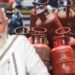 सिलिंडरमधून ४ किलो गॅस ‘गायब’ होणार? केवळ ८ ते १० किलो गॅस भरण्याचे कंपन्यांना केंद्राचे आदेश