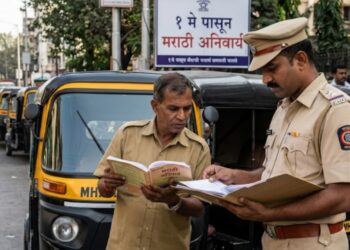 महाराष्ट्र दिनापासून रिक्षा-टॅक्सी चालकांसाठी मराठी अनिवार्य; नियमभंग केल्यास परवाना रद्द होणार