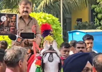 मोदींच्या इंधन बचतीच्या आवाहनाविरोधात ठाण्यात बैलगाडी मोर्चा; जितेंद्र आव्हाड यांच्या उपस्थितीत राष्ट्रवादी काँग्रेसचा आंदोलन