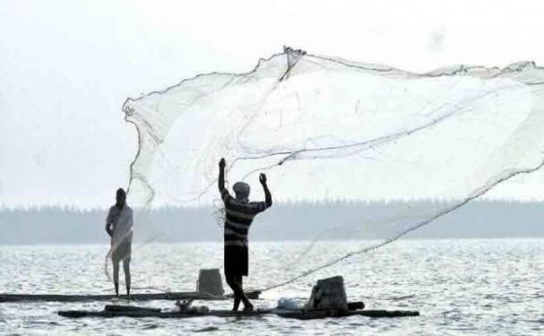 १ जूनपासून समुद्रात मासेमारीला बंदी; नियम मोडणाऱ्यांवर कडक कारवाईचा इशारा