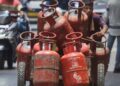 व्यावसायिक गॅस सिलिंडर पुन्हा महागला; वर्षातील सलग सातवी दरवाढ!