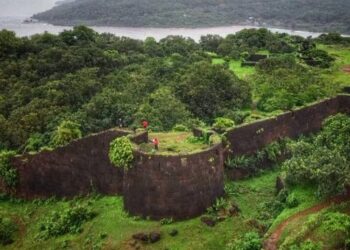 गोपाळगड किल्ला अखेर शासनाच्या ताब्यात! पर्यटकांचा मुक्त प्रवेशाचा मार्ग मोकळा