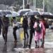 मुंबईत पावसाचा रेड अलर्ट: खासगी क्षेत्राला ‘WFH’, सरकारी कर्मचाऱ्यांना ‘हाफ डे’!