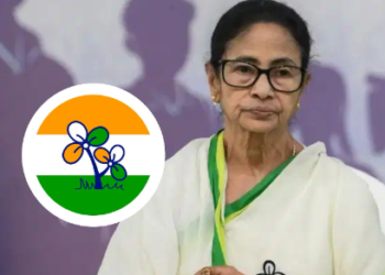 ममता बॅनर्जींना मोठा धक्का! तृणमूल काँग्रेसमधील बंडानंतर पक्षाचे अधिकृत चिन्ह गोठवले