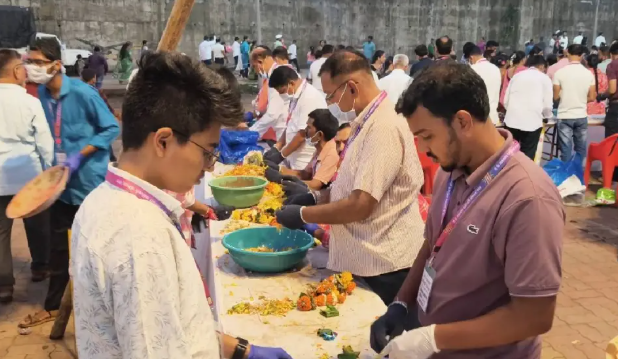 उल्हास नदीला मिळाले ‘जीवनदान’; गणेशोत्सवात तब्बल २,०७० किलो निर्माल्य संकलित!